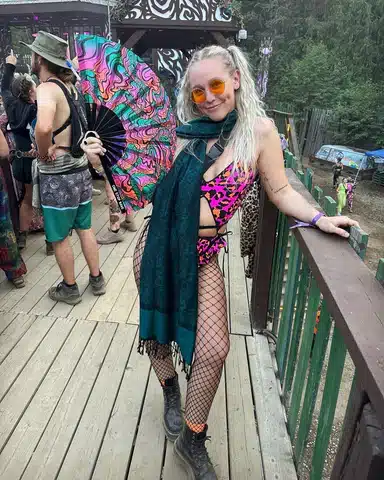 chick wearing pashimina Affordable Rave Scarves