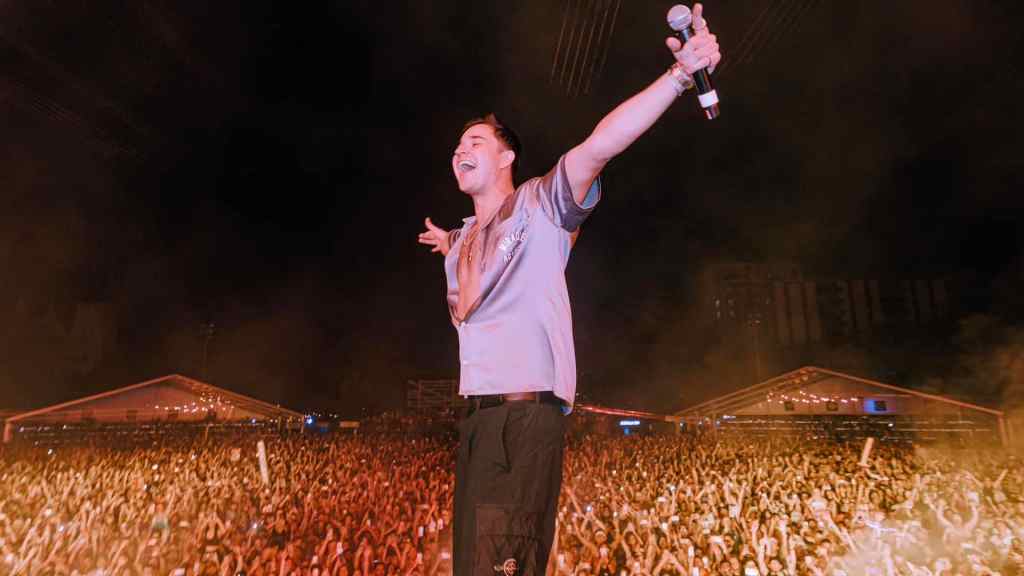 John Summit Officially Releases "Comfort in Chaos" his First Album House Music DJ, John Summit performing his debut album for the first time