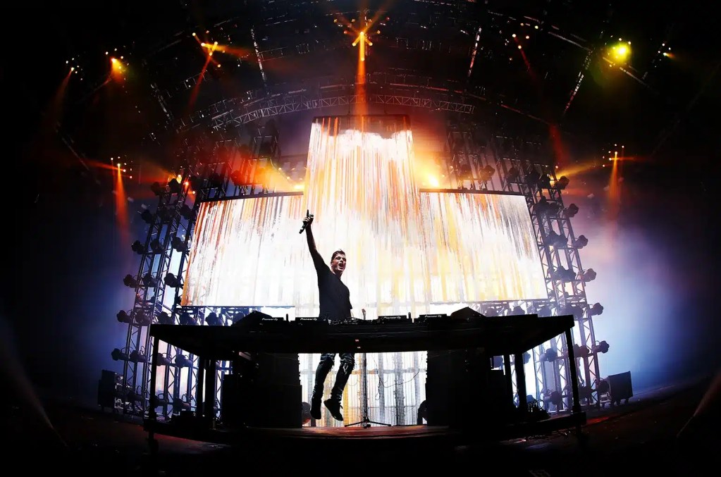 10 Years of The Martin Garrix Show: From Teenager to Global Star Martin Garrix performing Breakaway Live on stage