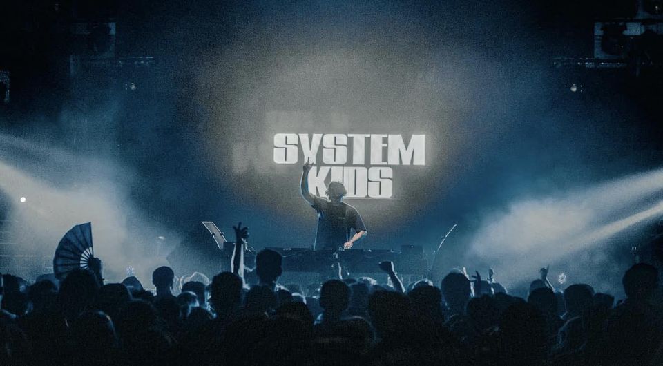 System KIDS Header System Kids, a future bass DJ, performing to a live crowd