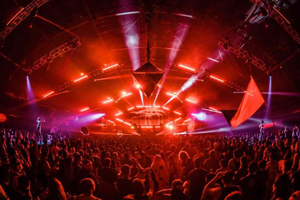 Forever midnight 2023 stage Forever Midnight, NYE Celebration in LA