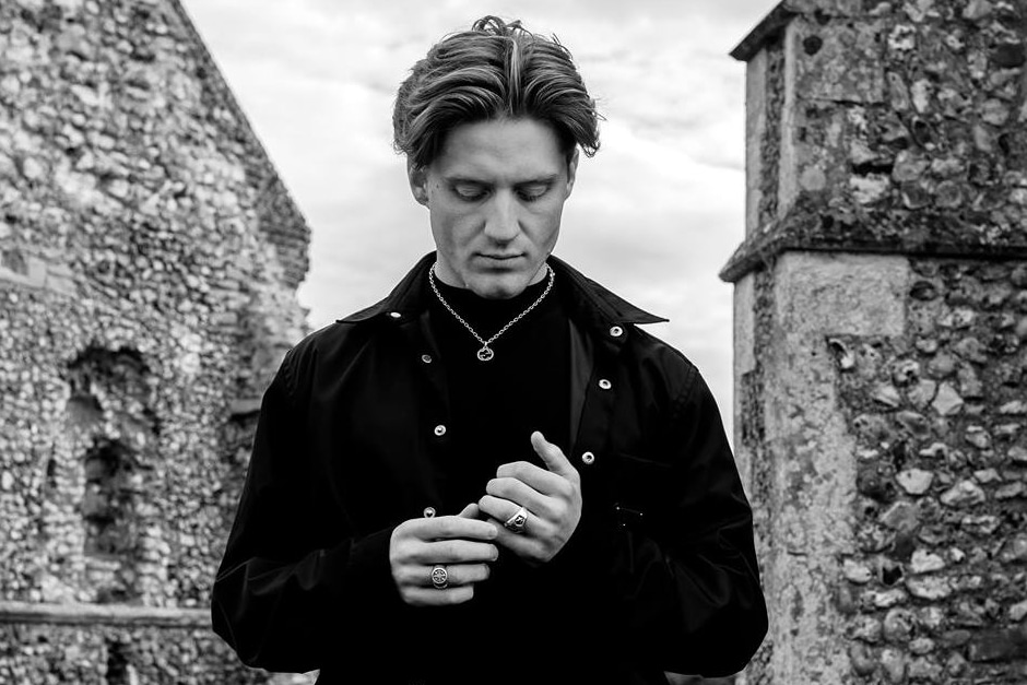 Who is Aaron Hibell? Melodic DJ, Aaron Hibell