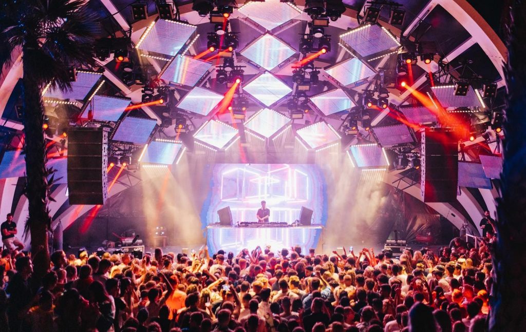 Palm tree aspen stage Palm Tree Aspen 2025 Lineup: Dom Dolla, KYGO, Fisher, and more!