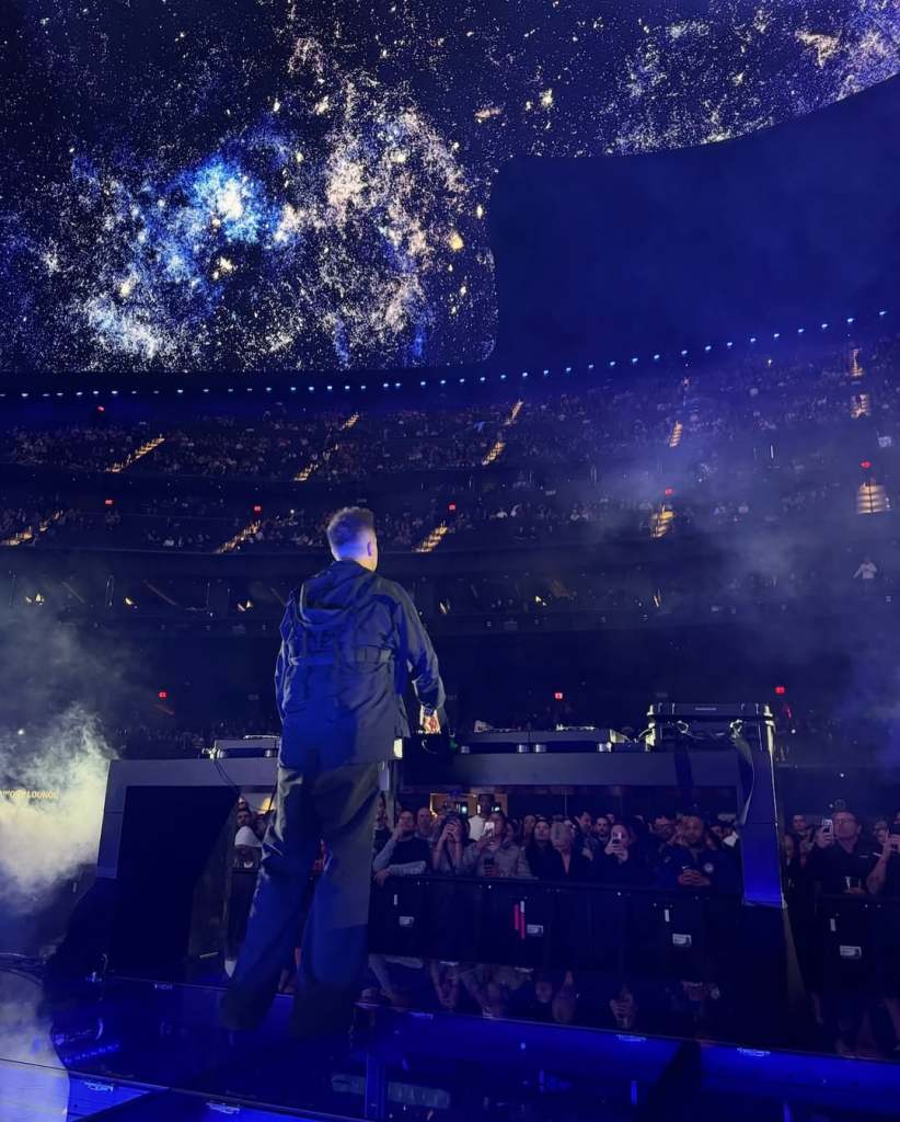 SnapInsta.to_504494847_18090776323622891_92494252377715027_n SCRIPT performing live at the las vegas sphere